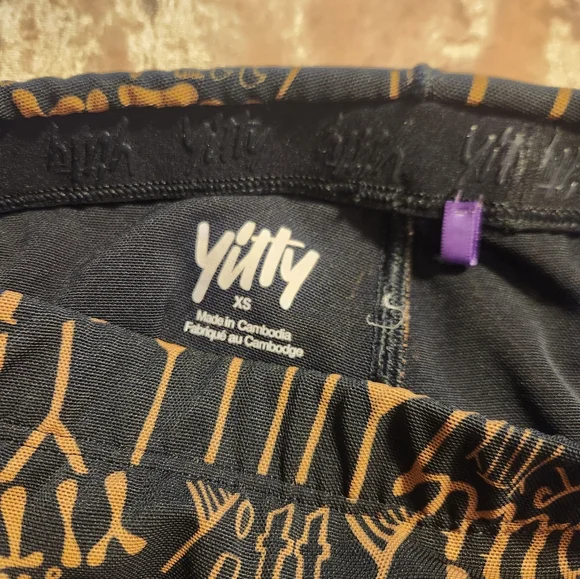 Yitty Set - Picture 4 of 4